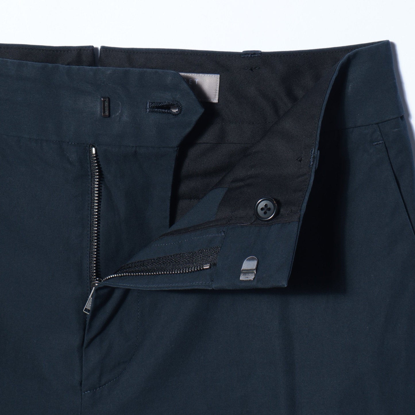 WASHED YARN DYE COTTON POPLIN TROUSERS
