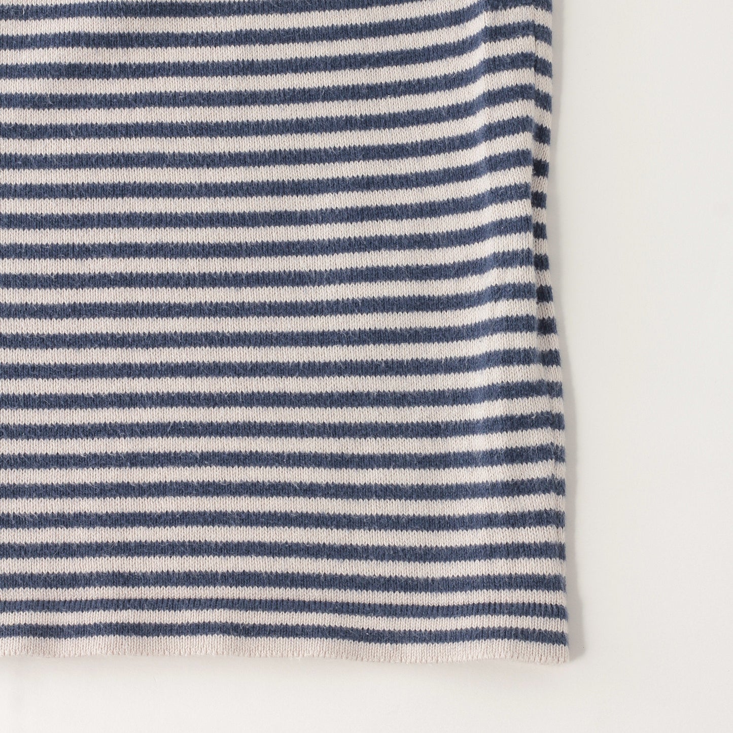 STRIPE CREW NECK KNIT