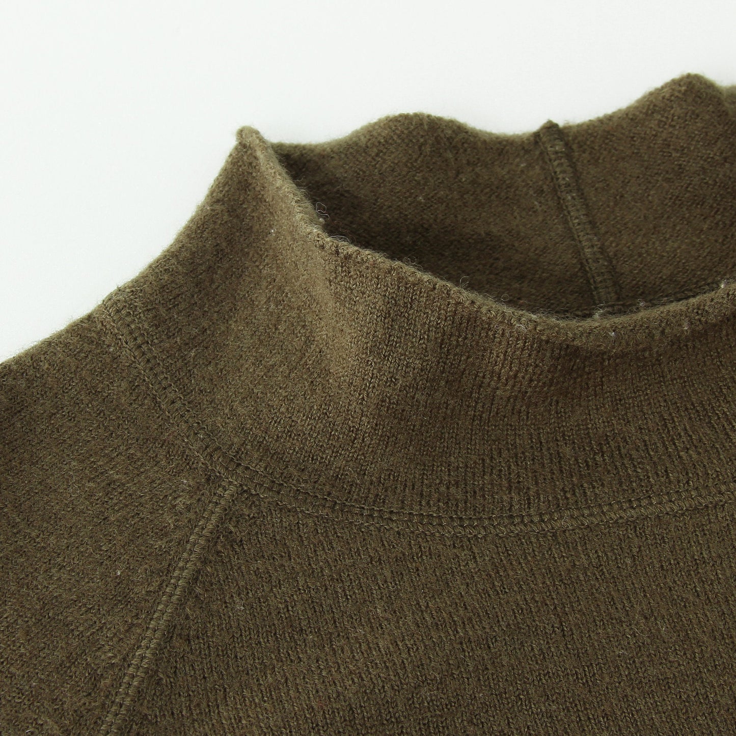 FELTED ROUGH WOOL KNIT