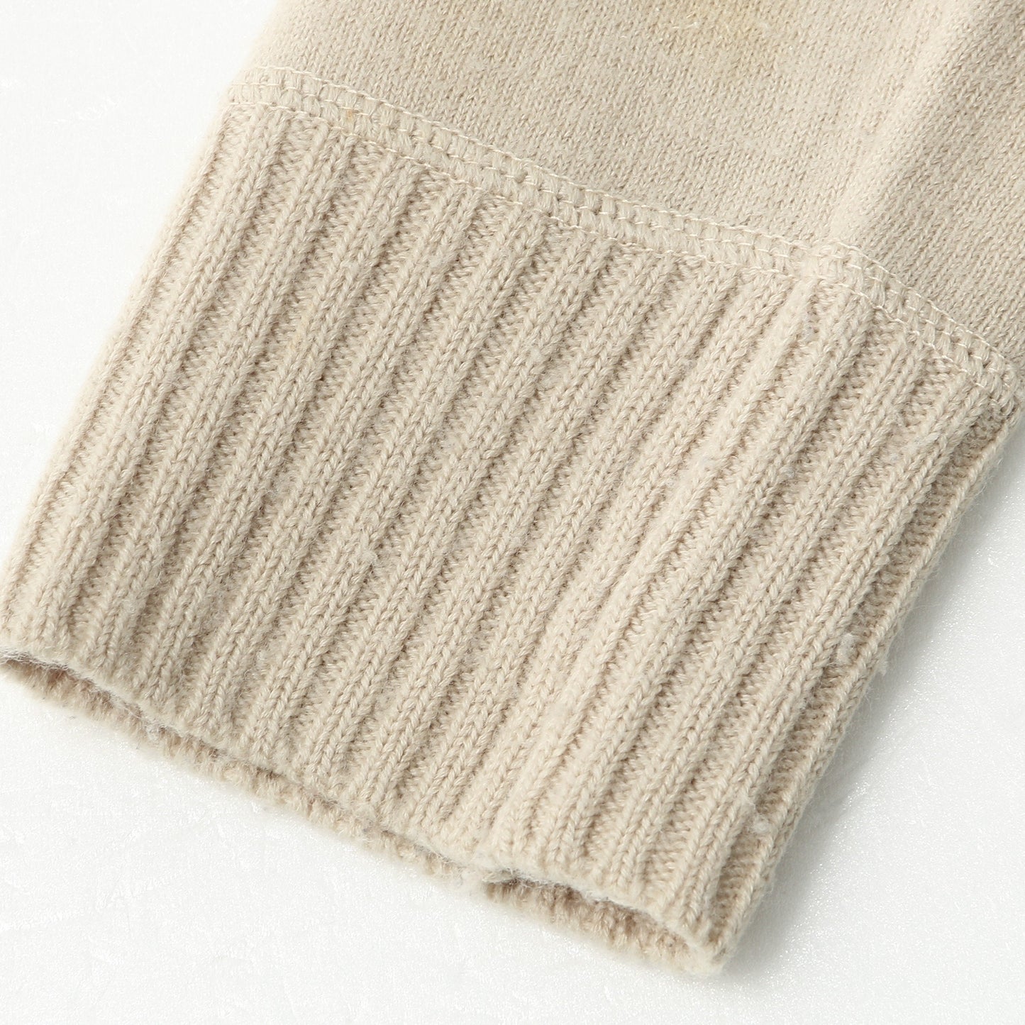 FELTED ROUGH WOOL KNIT
