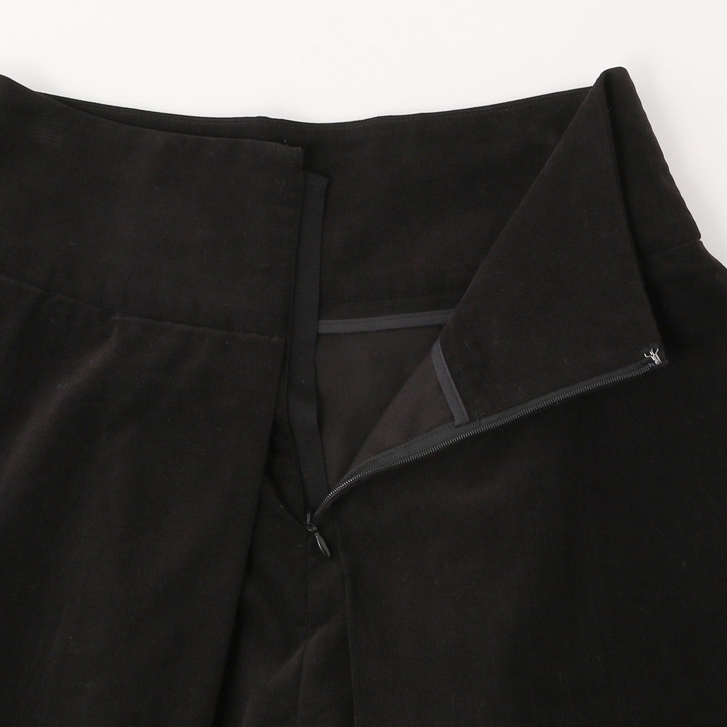 BABY NEEDLECORD SKIRT
