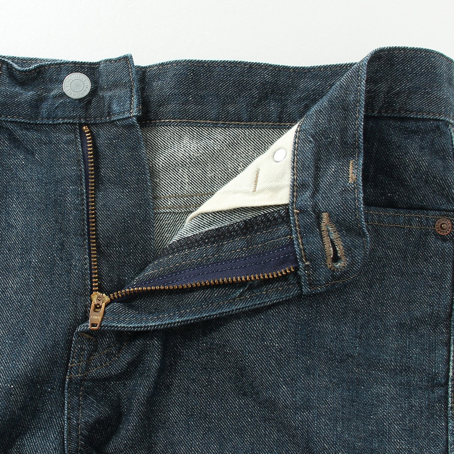 YELLOW CAST TROUSERS