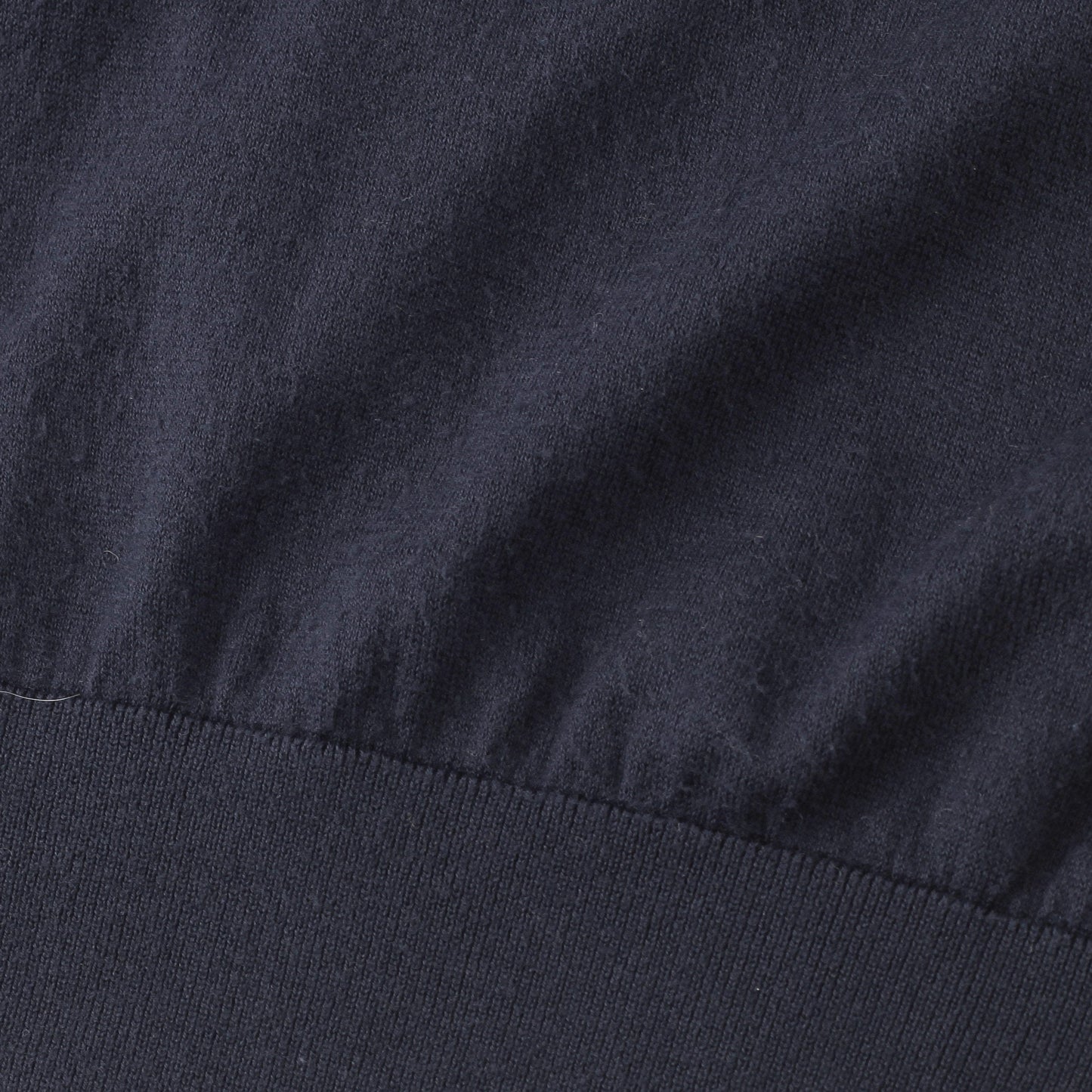 BUTTON BACK -  JOHN SMEDLEY KNIT