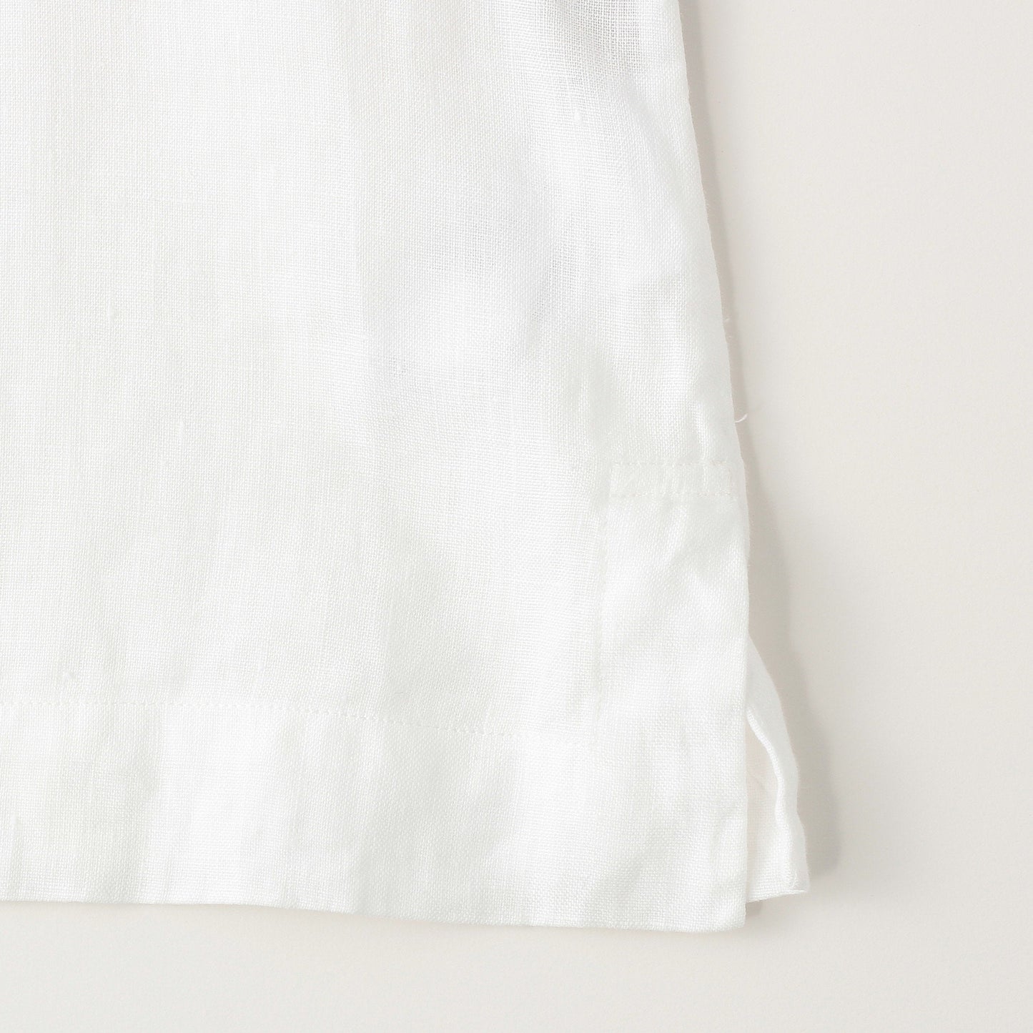 CLEAN LINEN SHIRT
