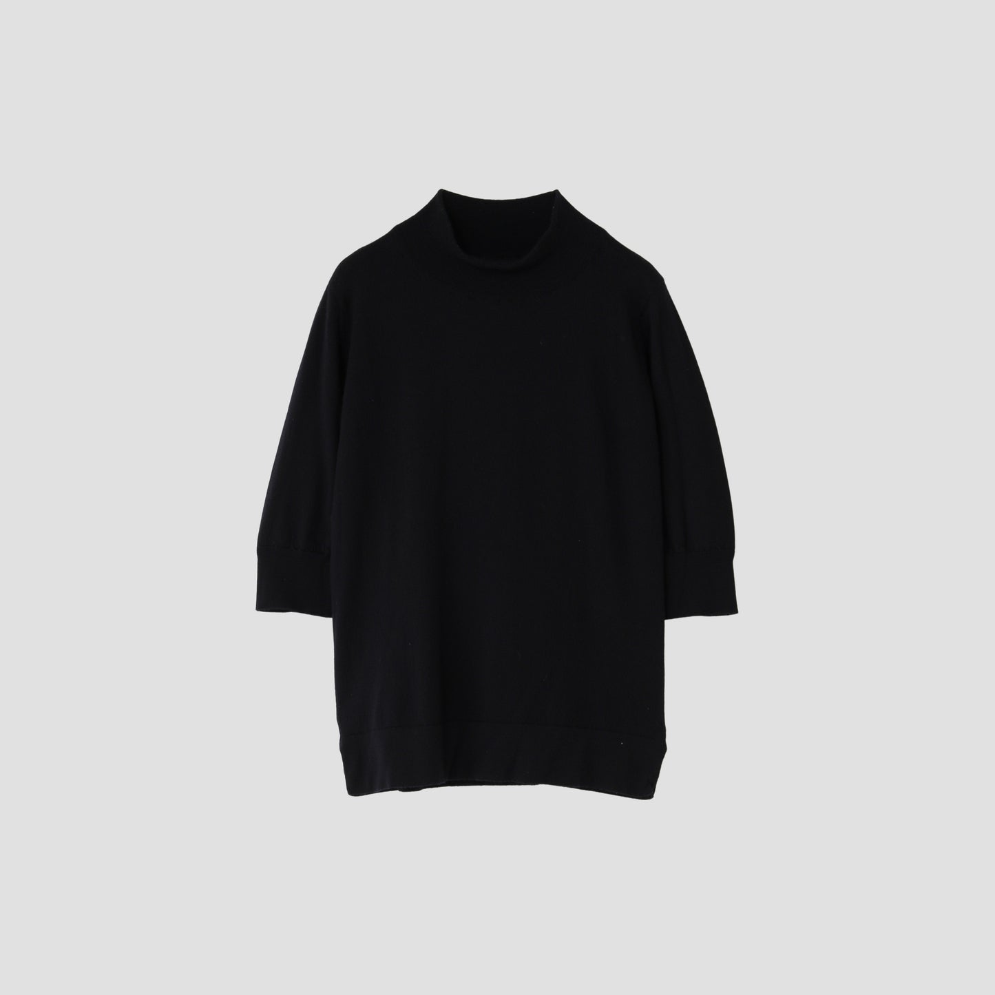 SHORT SLEEVE TURTLE NECK KNIT
