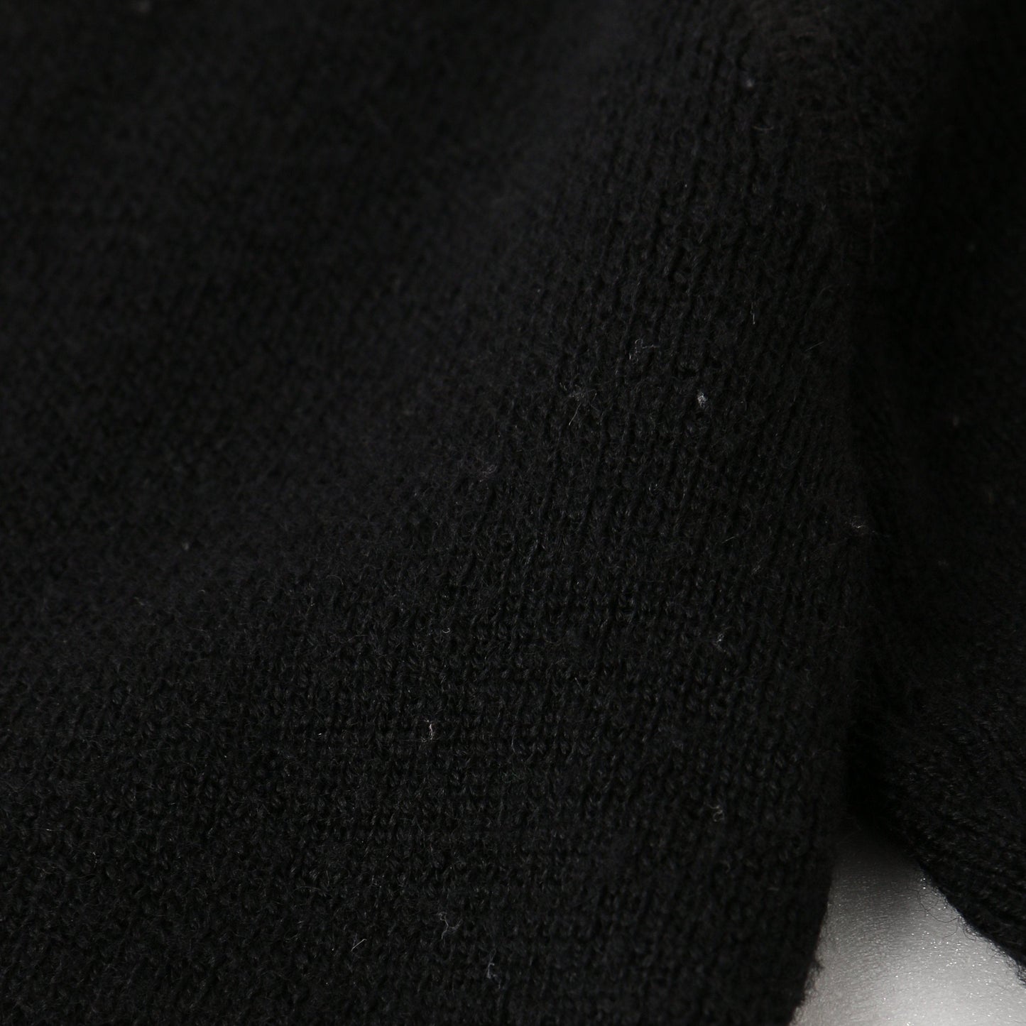 PURE WOOL KNIT