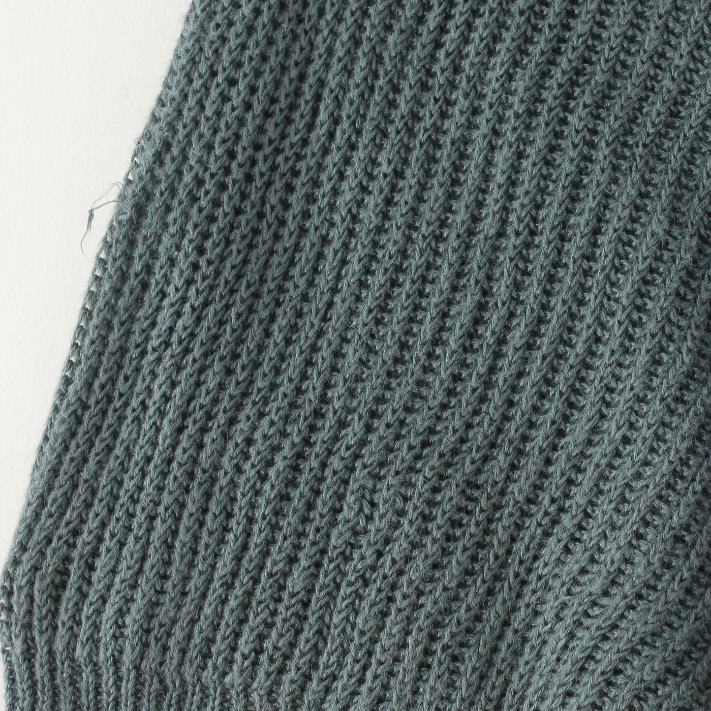 RIBBED LINEN KNIT