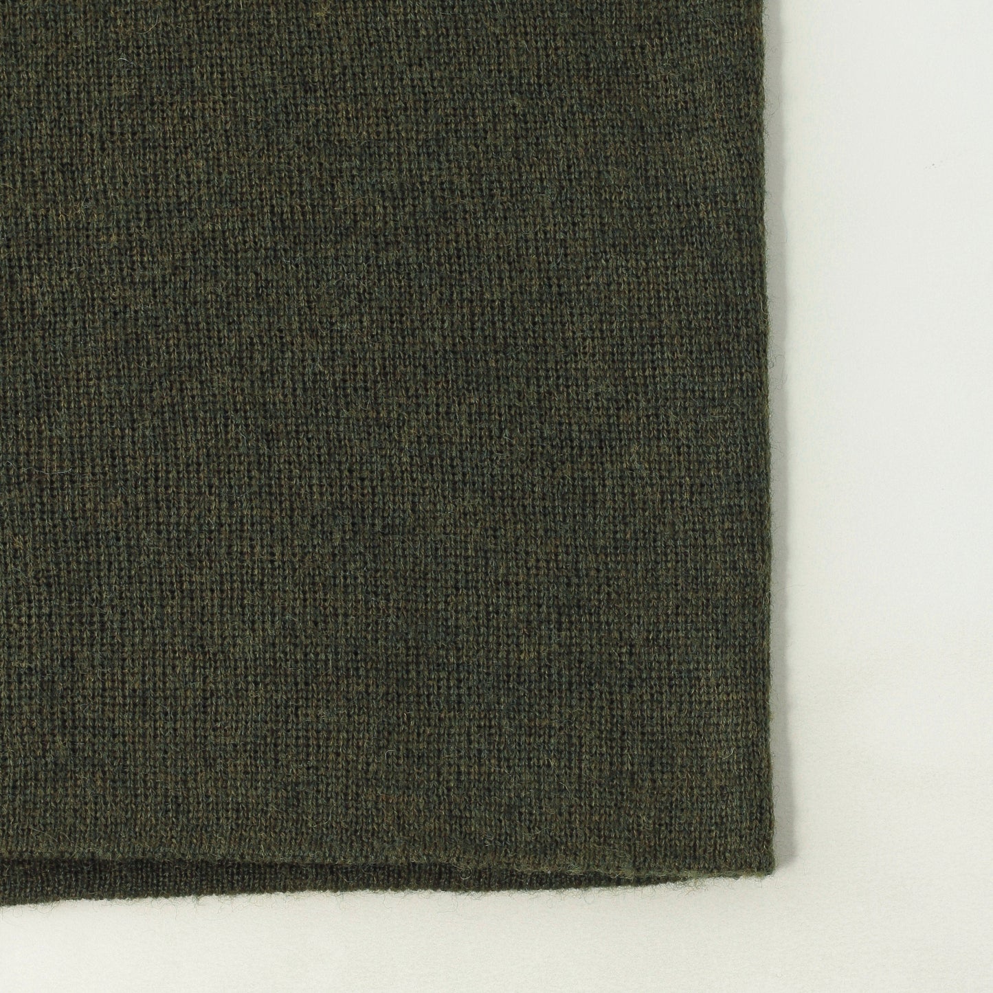PURE WOOL KNIT