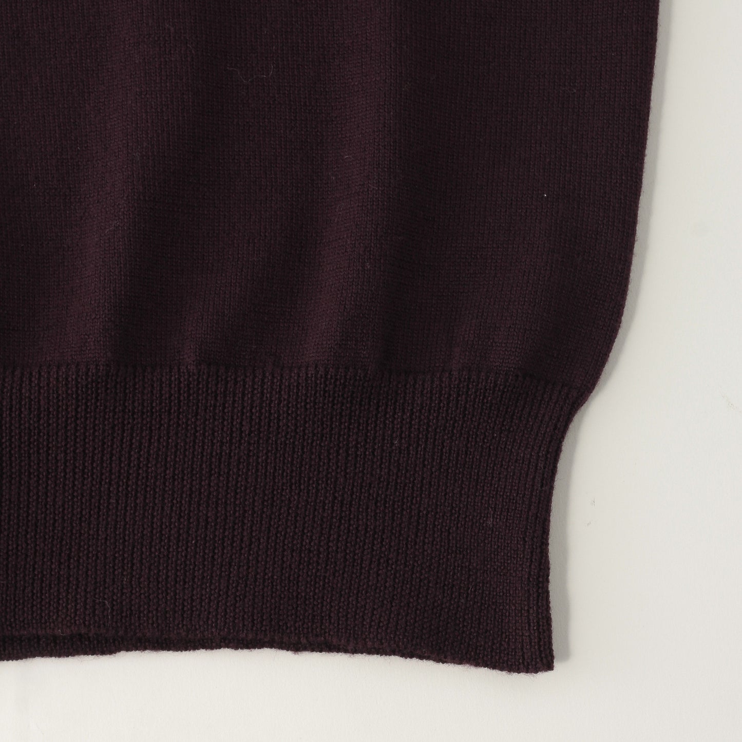 MERINO WOOL KNIT