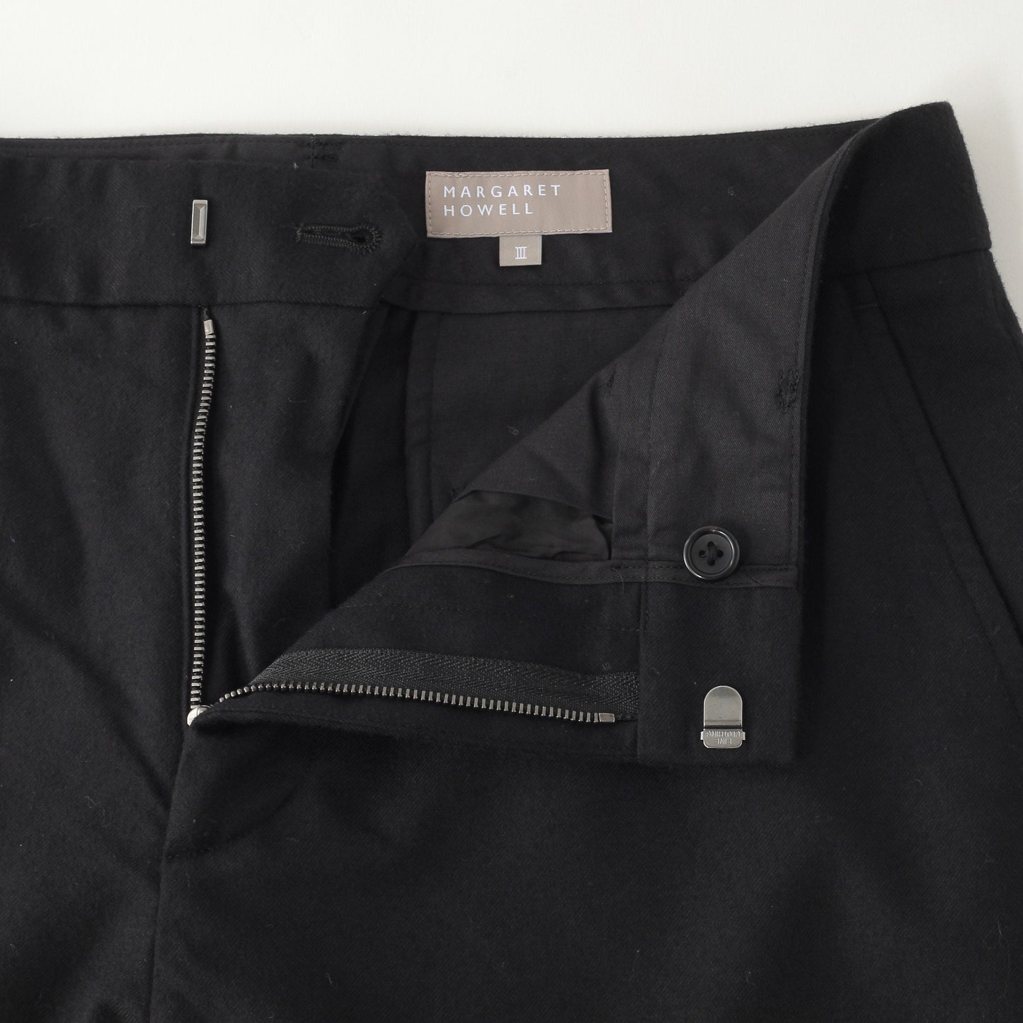 FINE WOOL FLANNEL TROUSERS