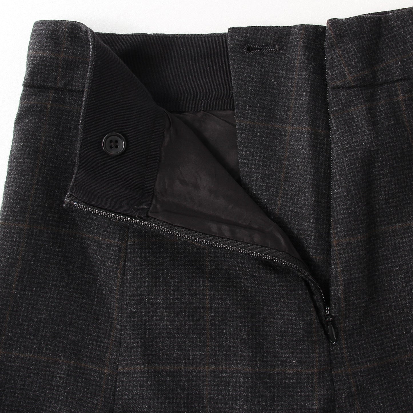 FINE WOOL FLANNEL SKIRT