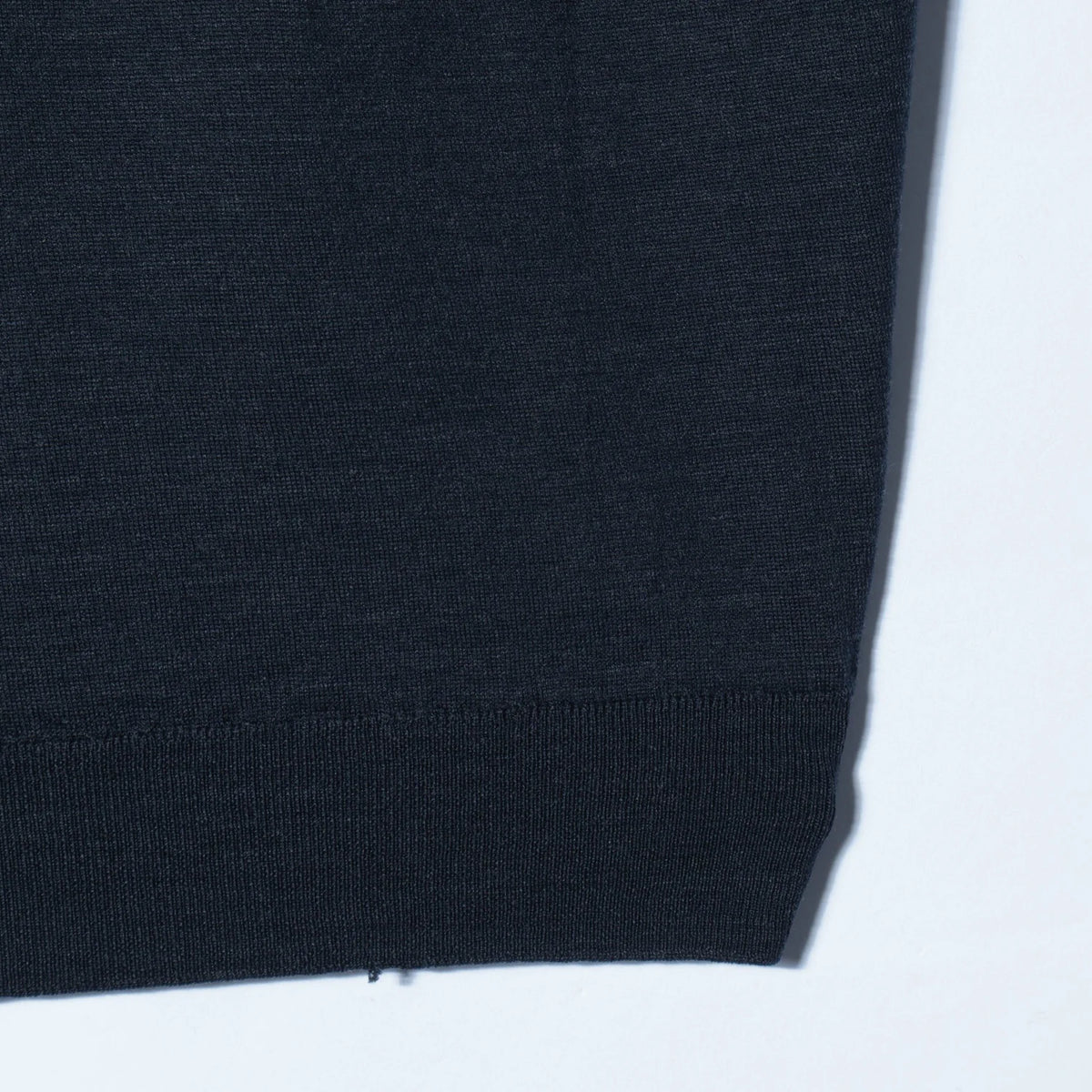 WOOL TURTLE NECK KNIT