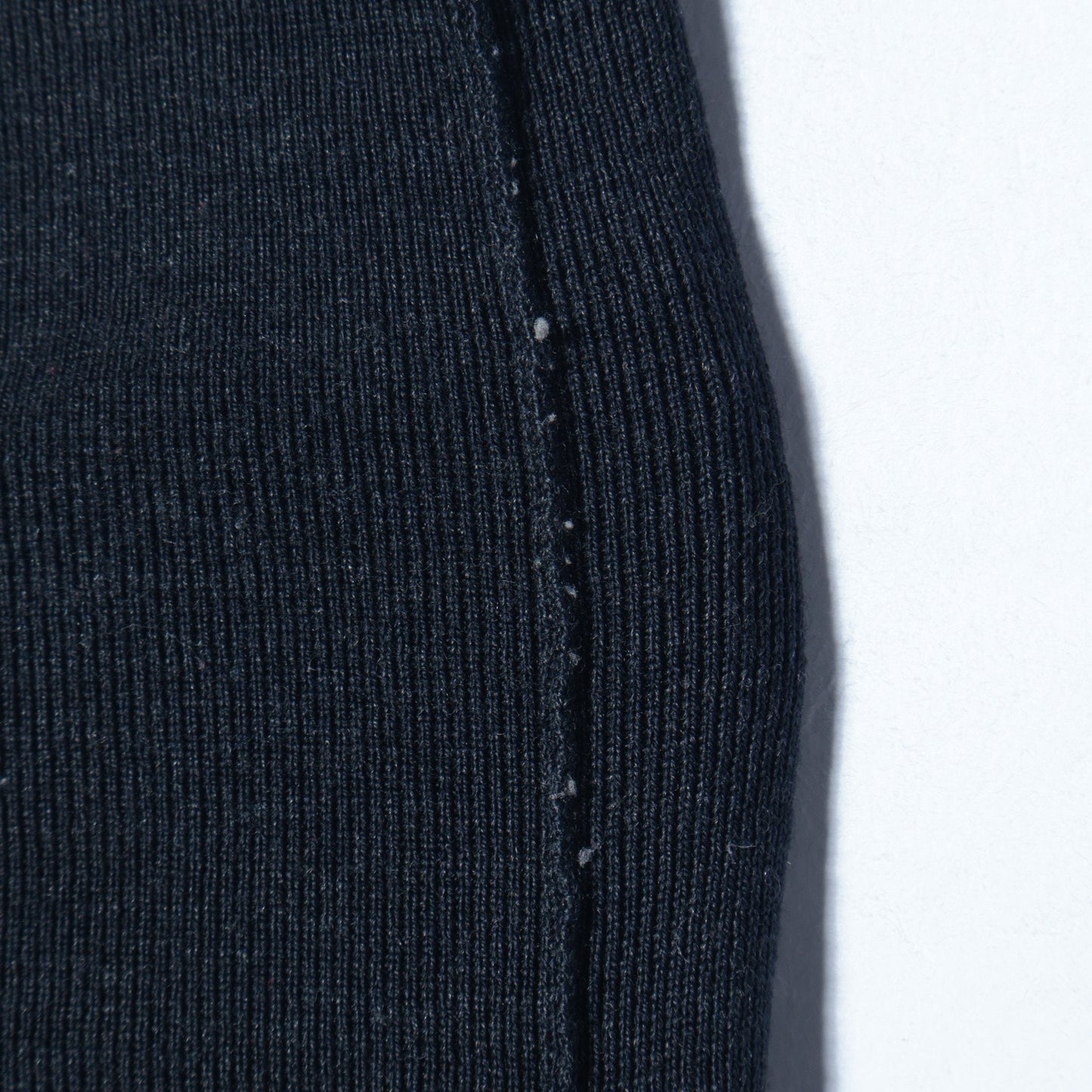 WOOL TURTLE NECK KNIT