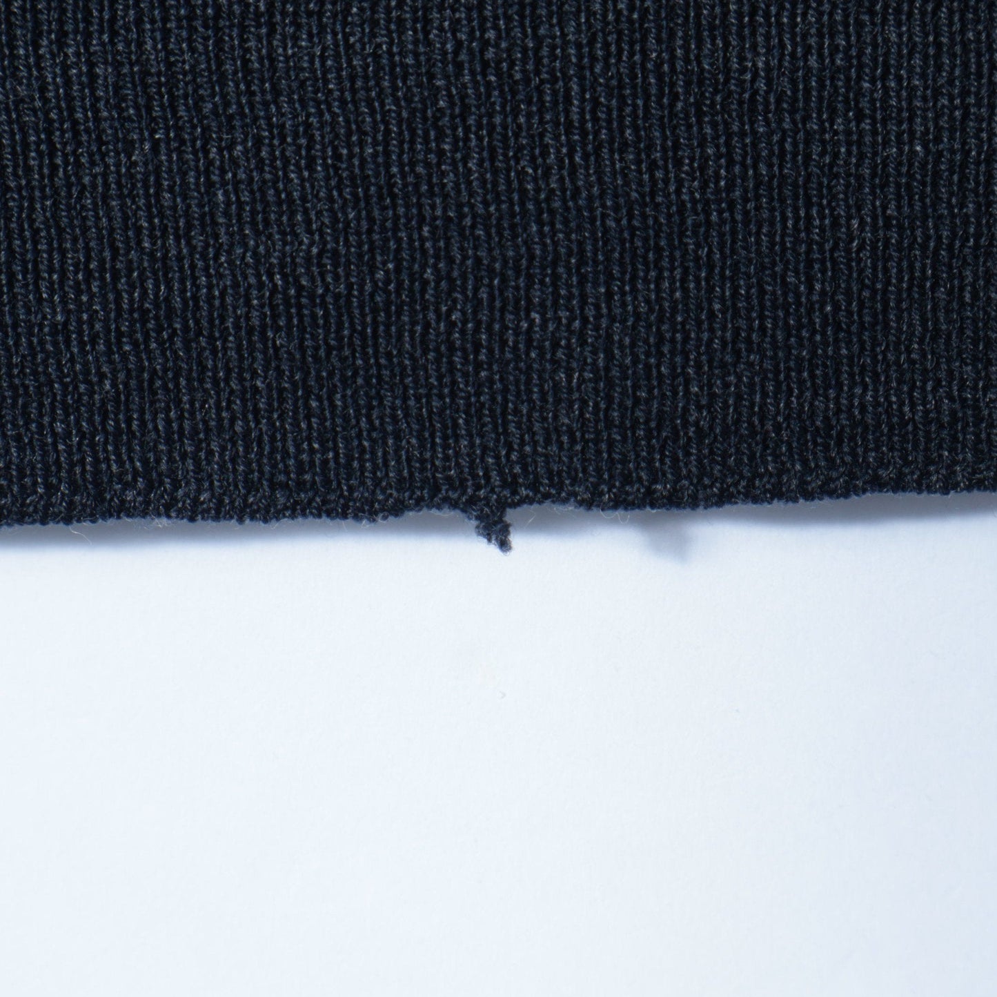 WOOL TURTLE NECK KNIT