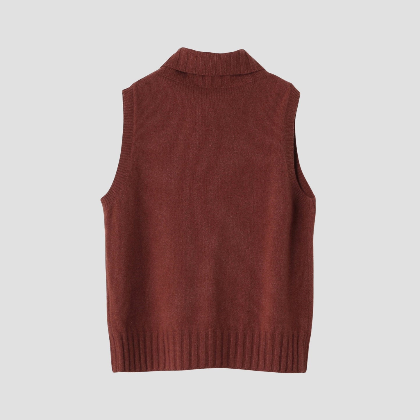 SLEEVELESS TURTLENECK KNIT