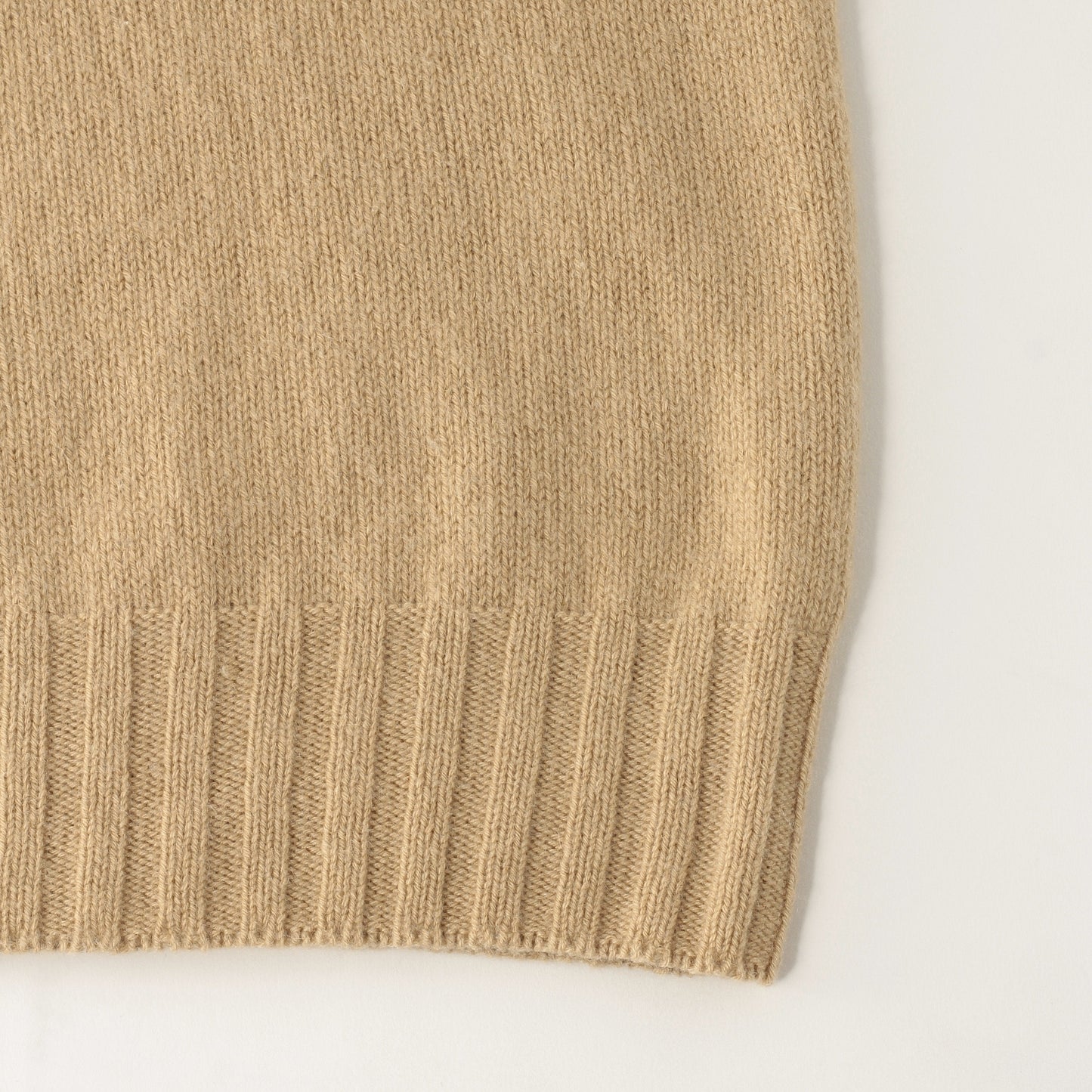 WIDE ROLL NECK KNIT