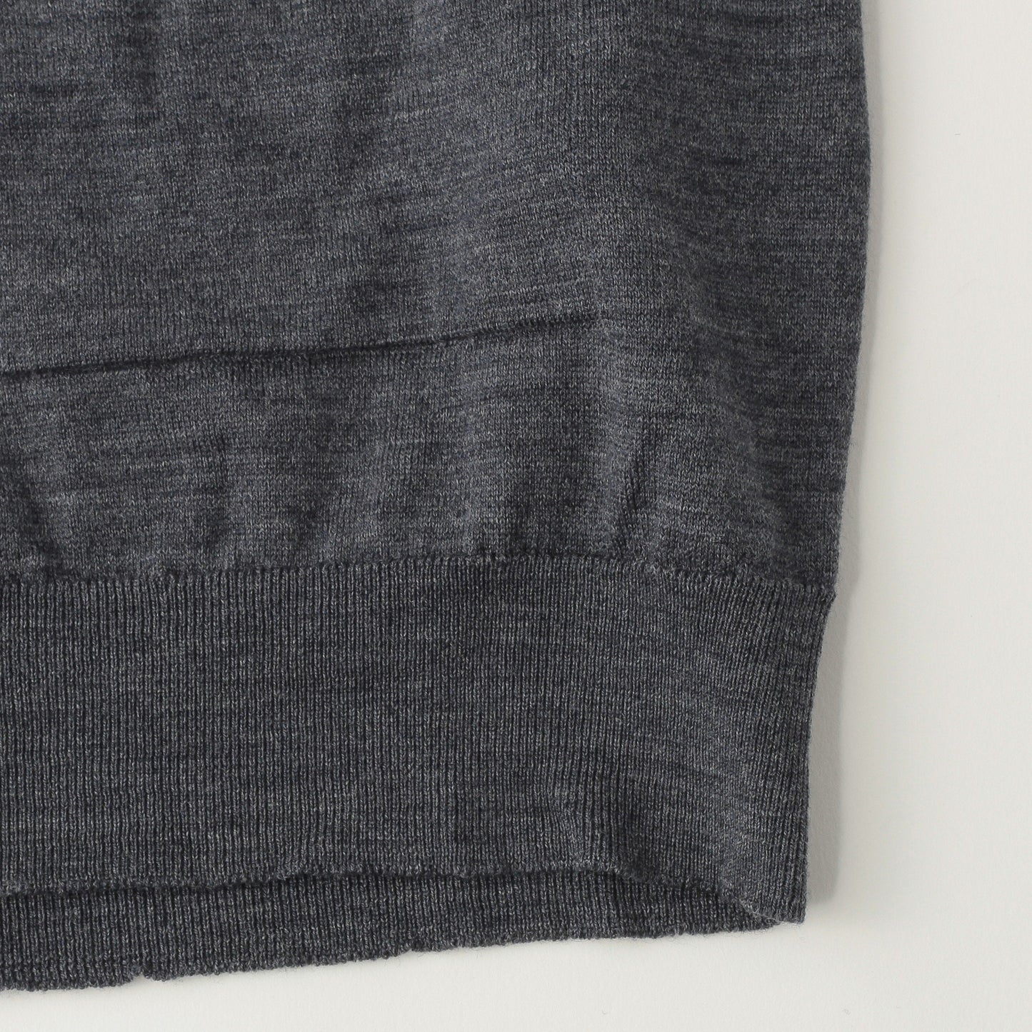 BASIC MERINO CARDIGAN KNIT