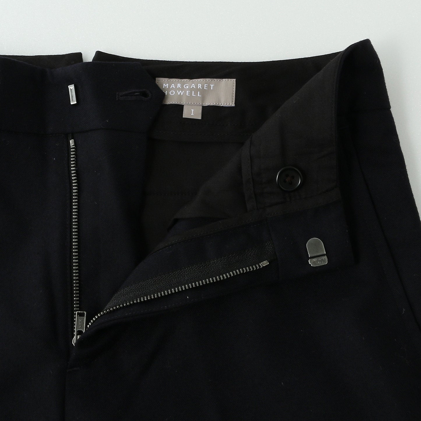 FINE WOOL FLANNEL TROUSERS