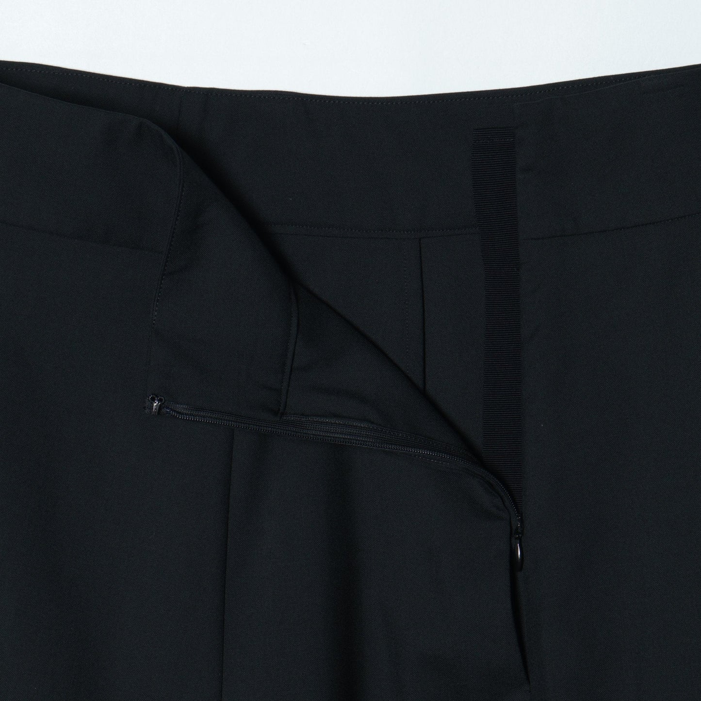 FINE WOOL POPLIN SKIRT