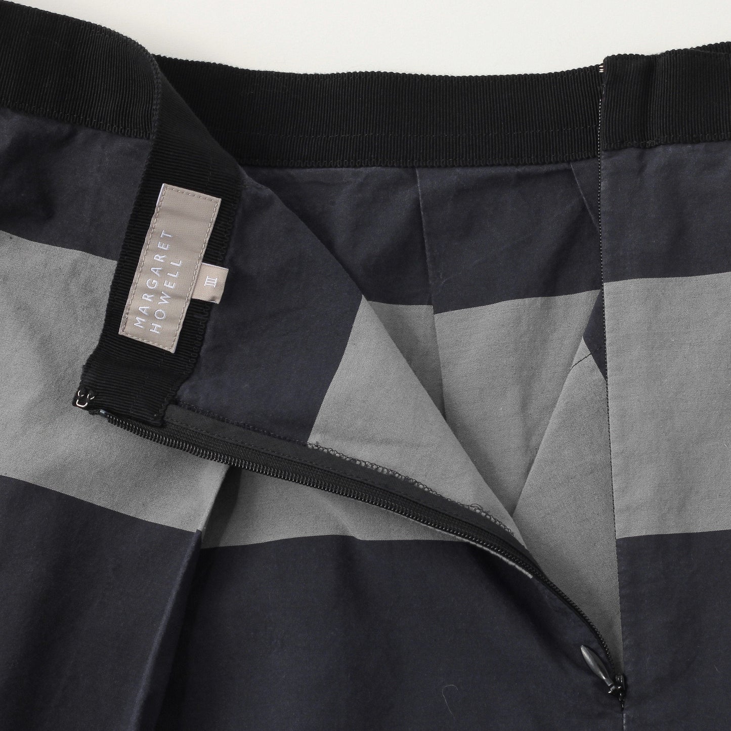 BOLD STRIPE Ⅰ SKIRT