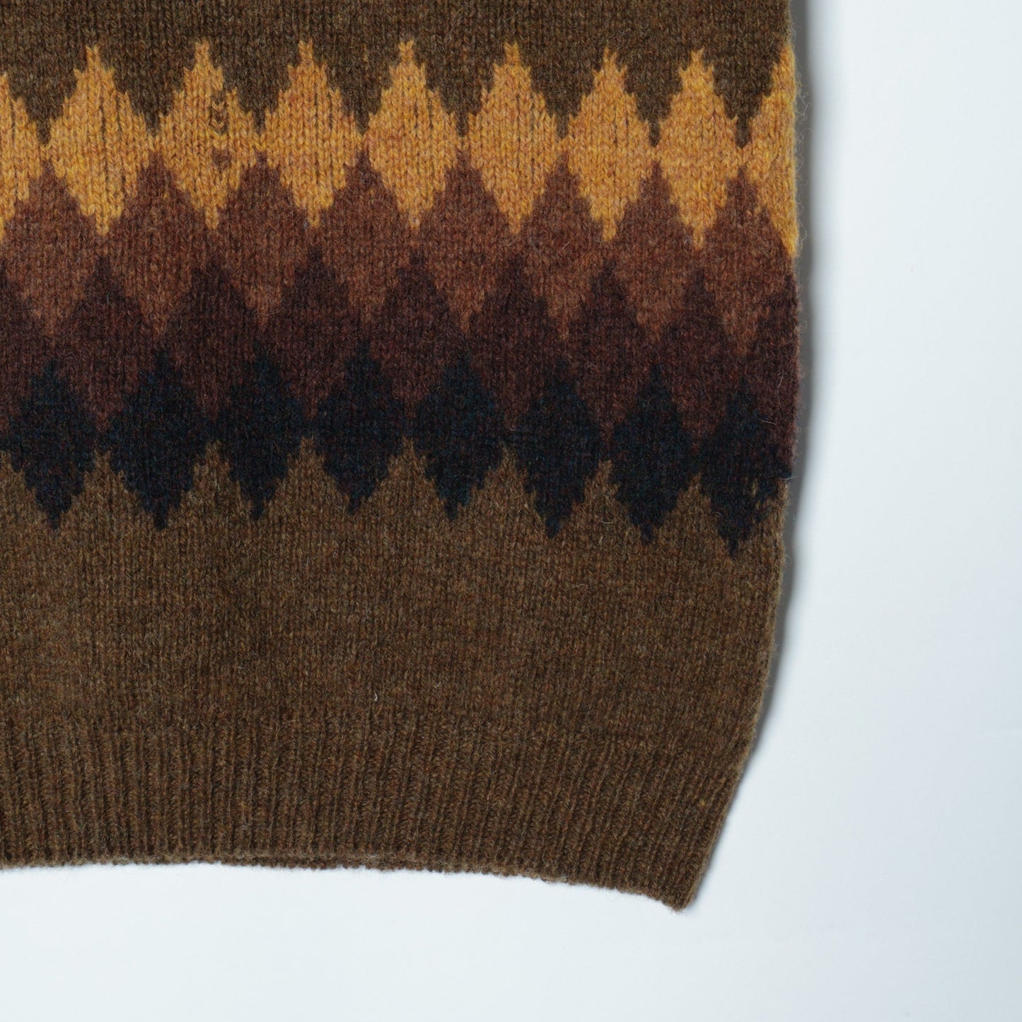 BANDED FAIRISLE KNIT