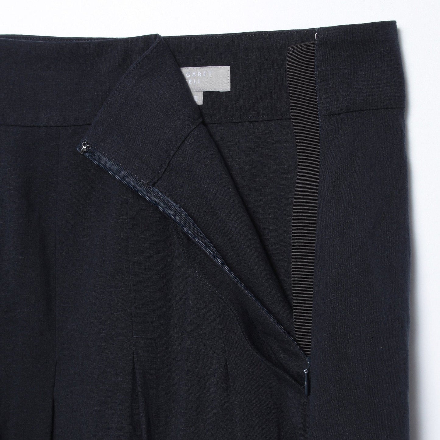 LIGHT LINEN SKIRT