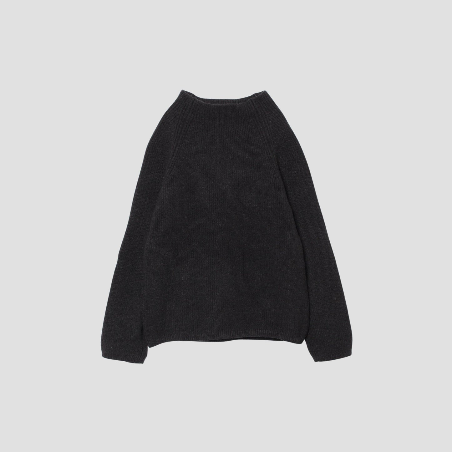 LIGHTWEIGHT WOOL KNIT