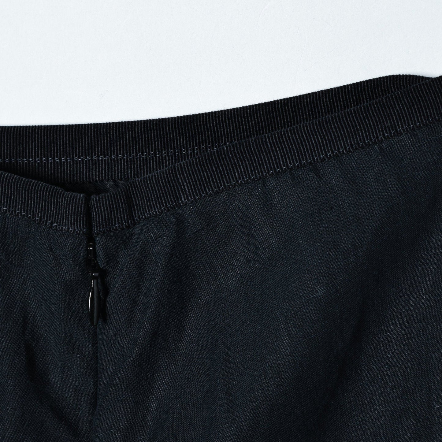 DENSE FINE LINEN SKIRT