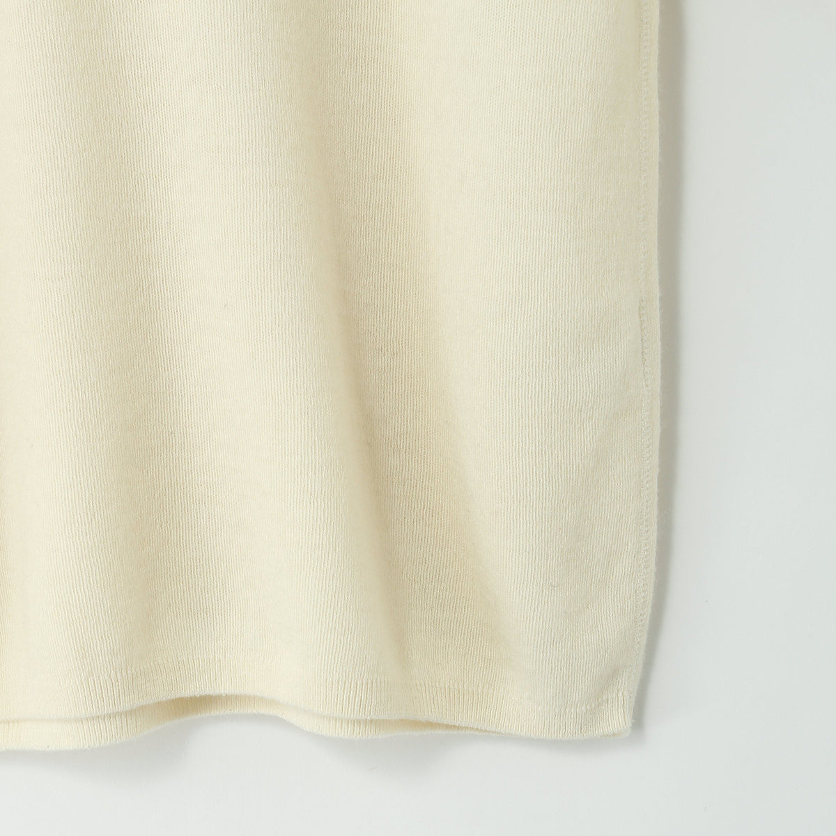 UNIFORM WOOL KNIT