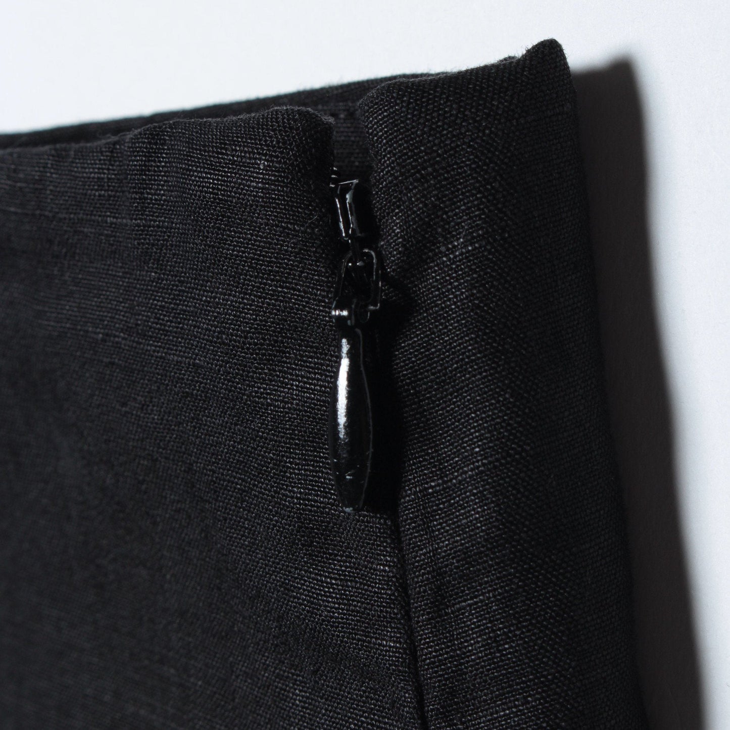 HIGH DENSE LINEN SKIRT