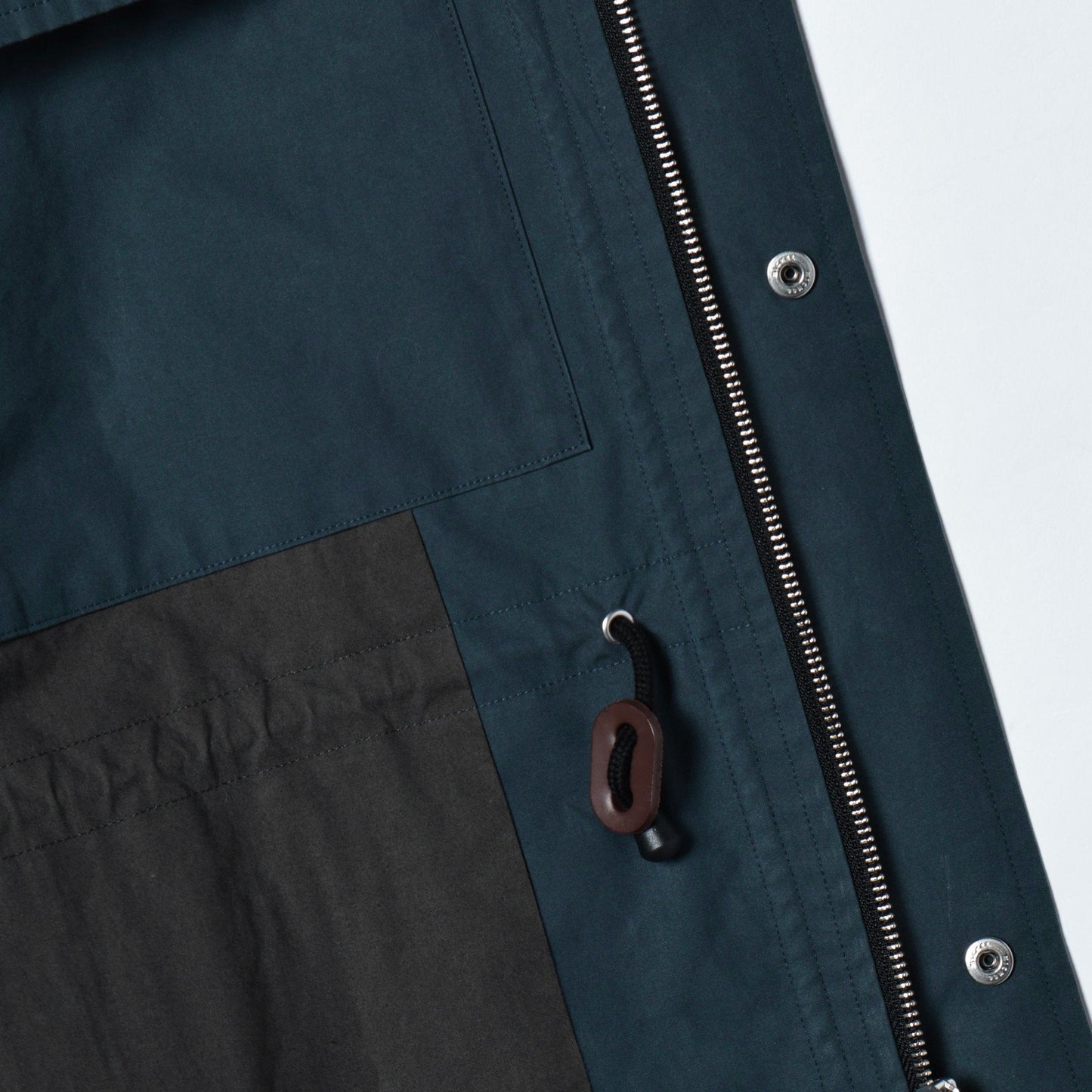 VENTILE COAT