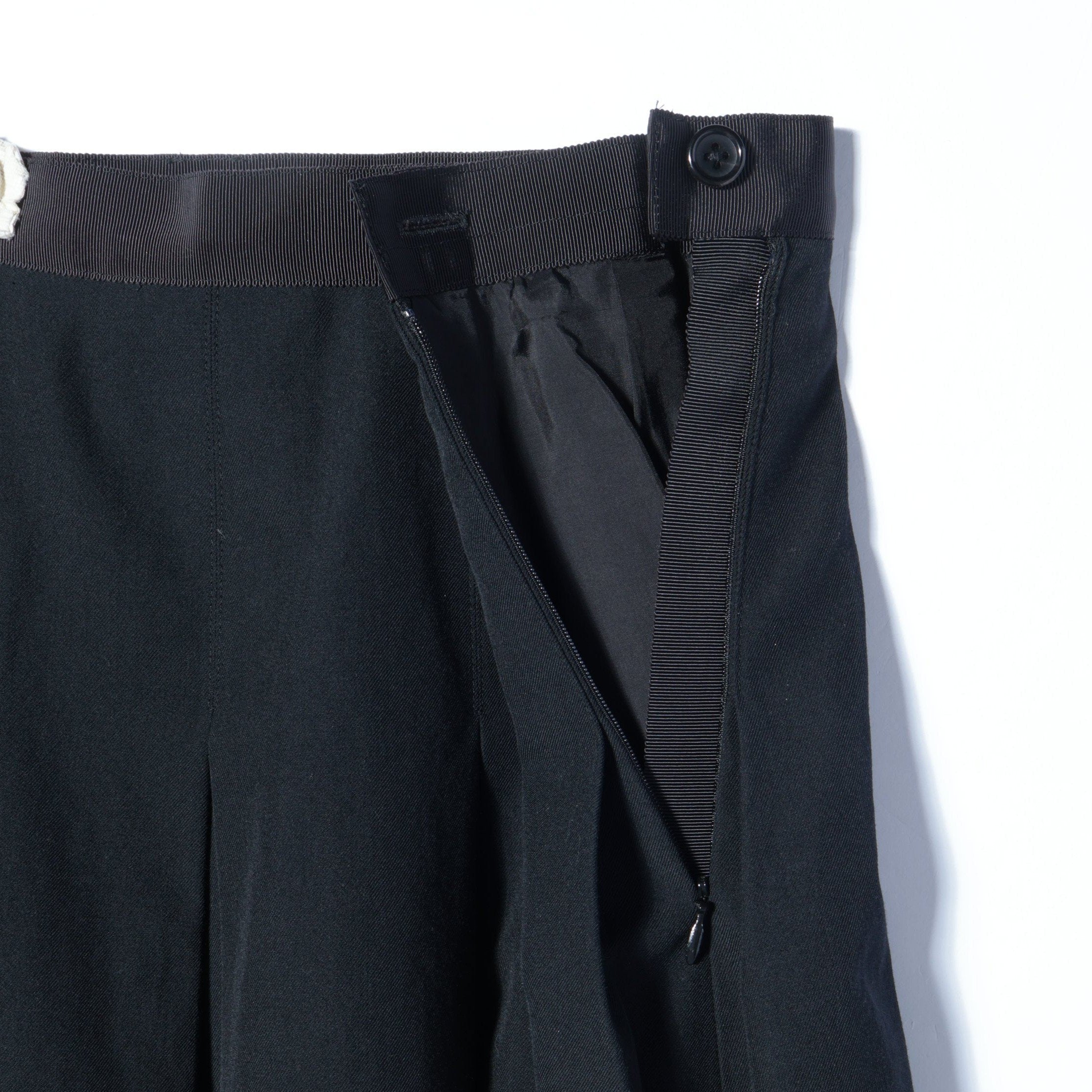 【最終価格】MARGARETHOWELLマーガレットハウエル スカートブラックⅡ スカート / II / BLACK(ブラック) ｜ マーガレット・ハウエル 公式