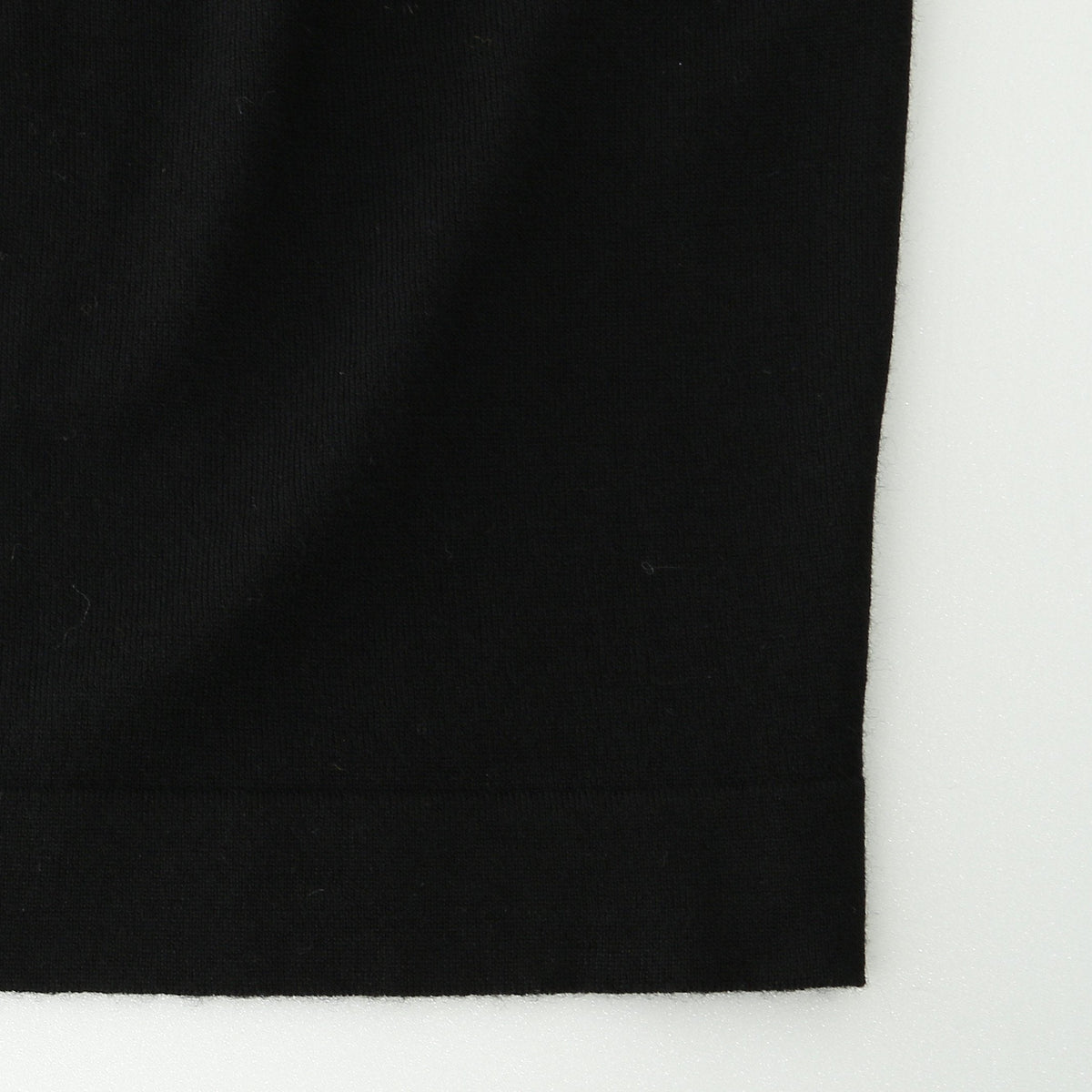 SUPERFINE WOOL KNIT