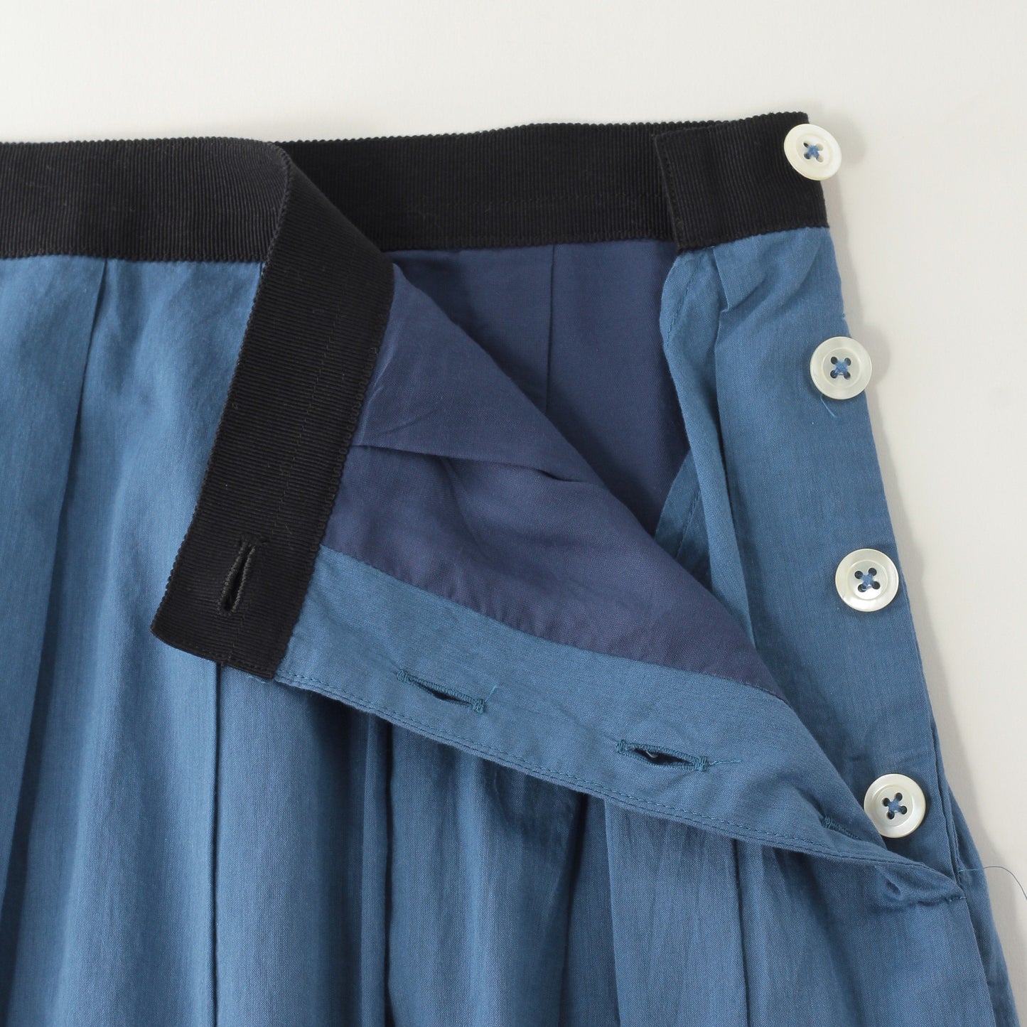 FINE COTTON SKIRT