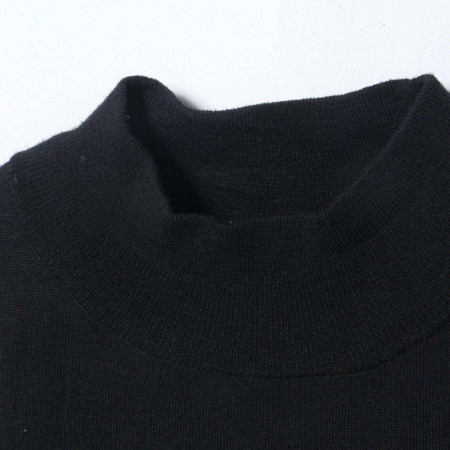 SUPERFINE WOOL KNIT