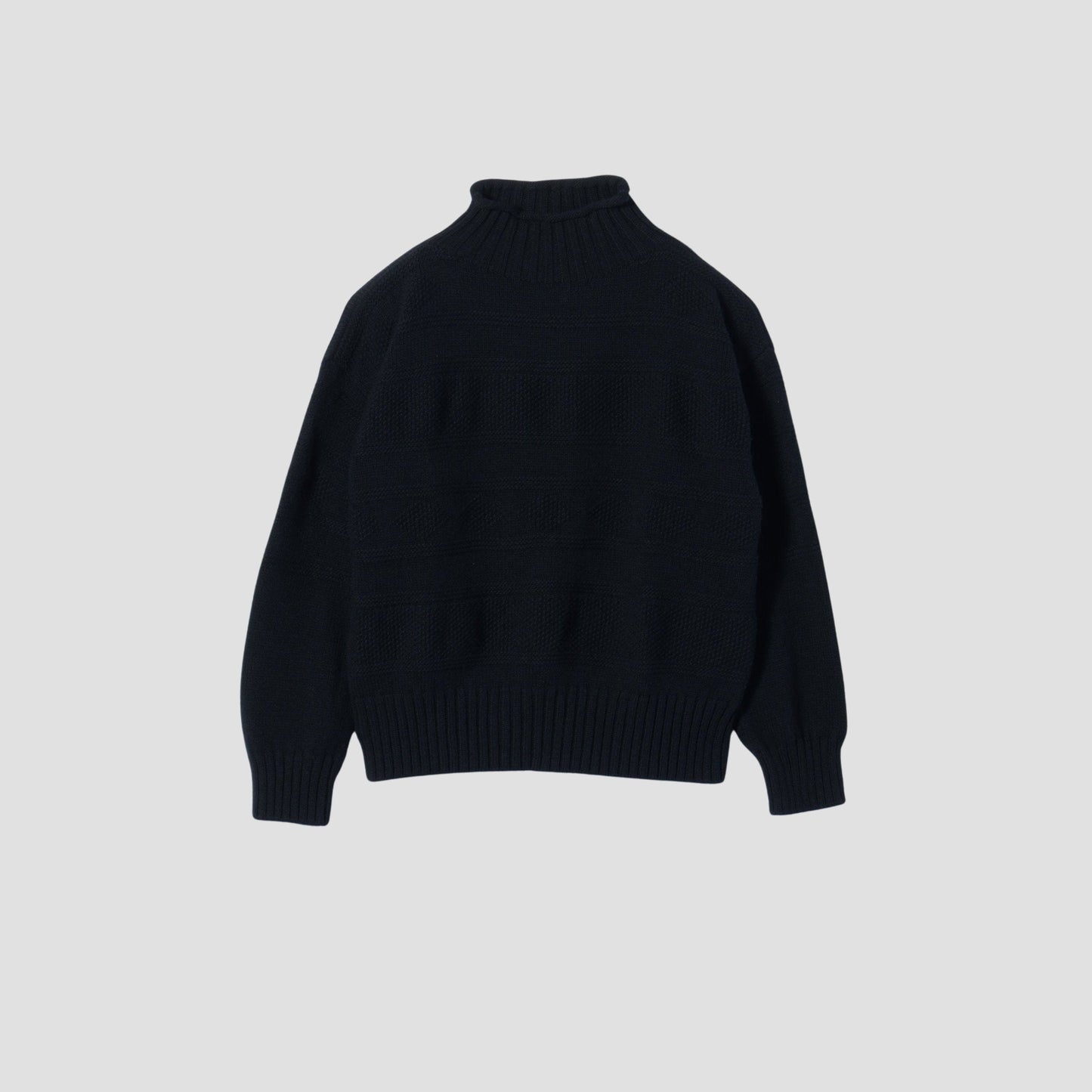 LIGHTWEIGHT WOOL KNIT