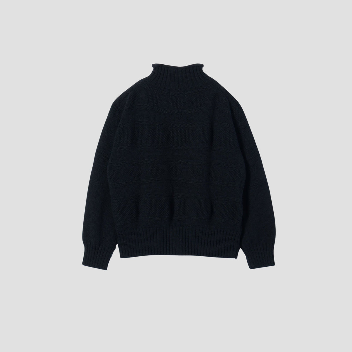 LIGHTWEIGHT WOOL KNIT