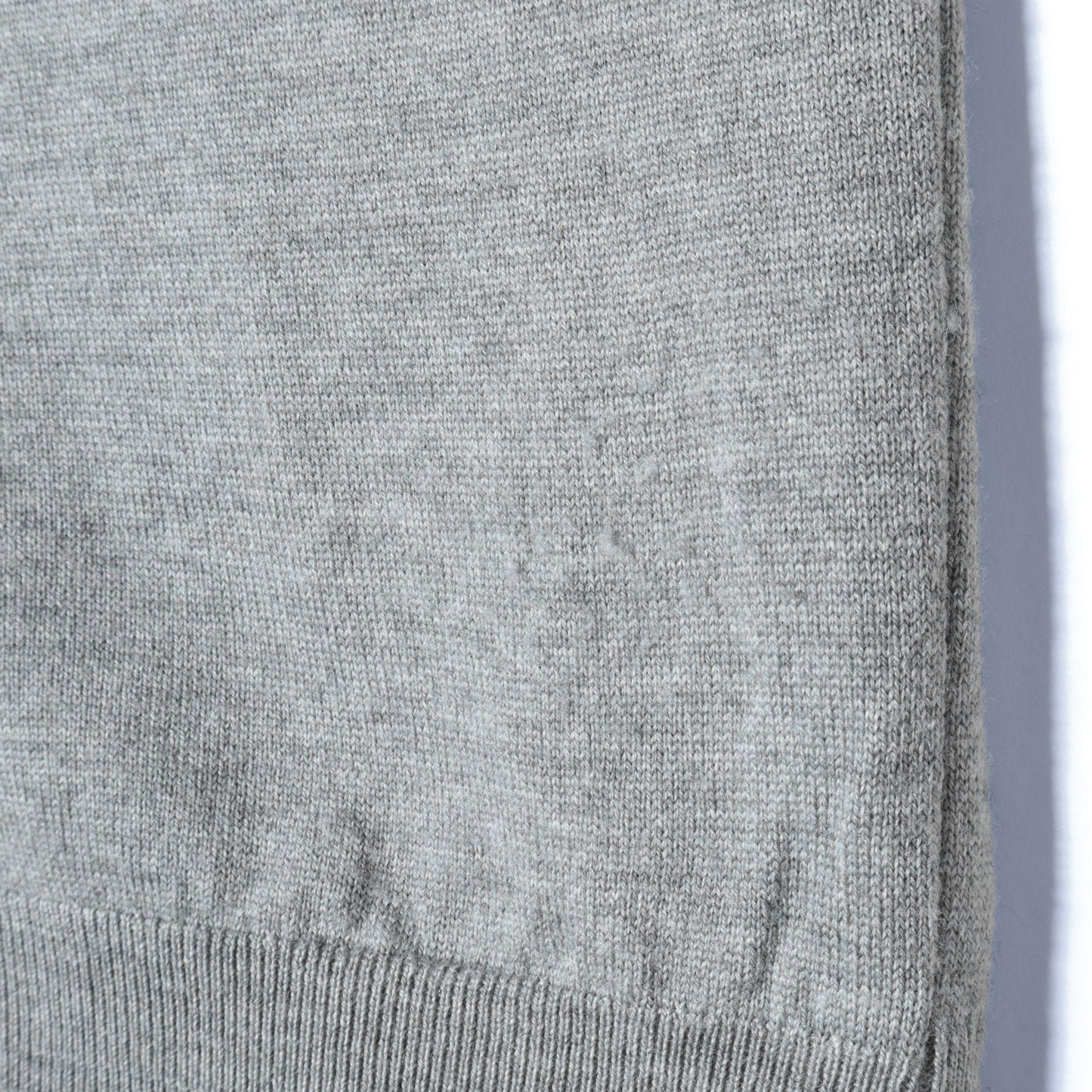 MERINO V NECK CARDIGAN KNIT