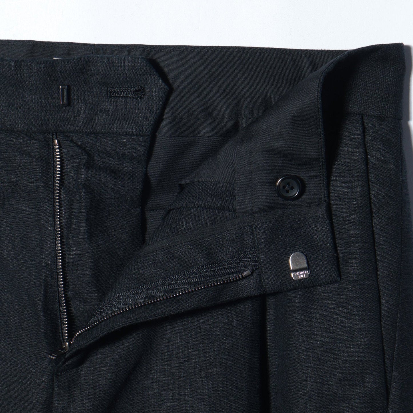 LINEN TROUSERS