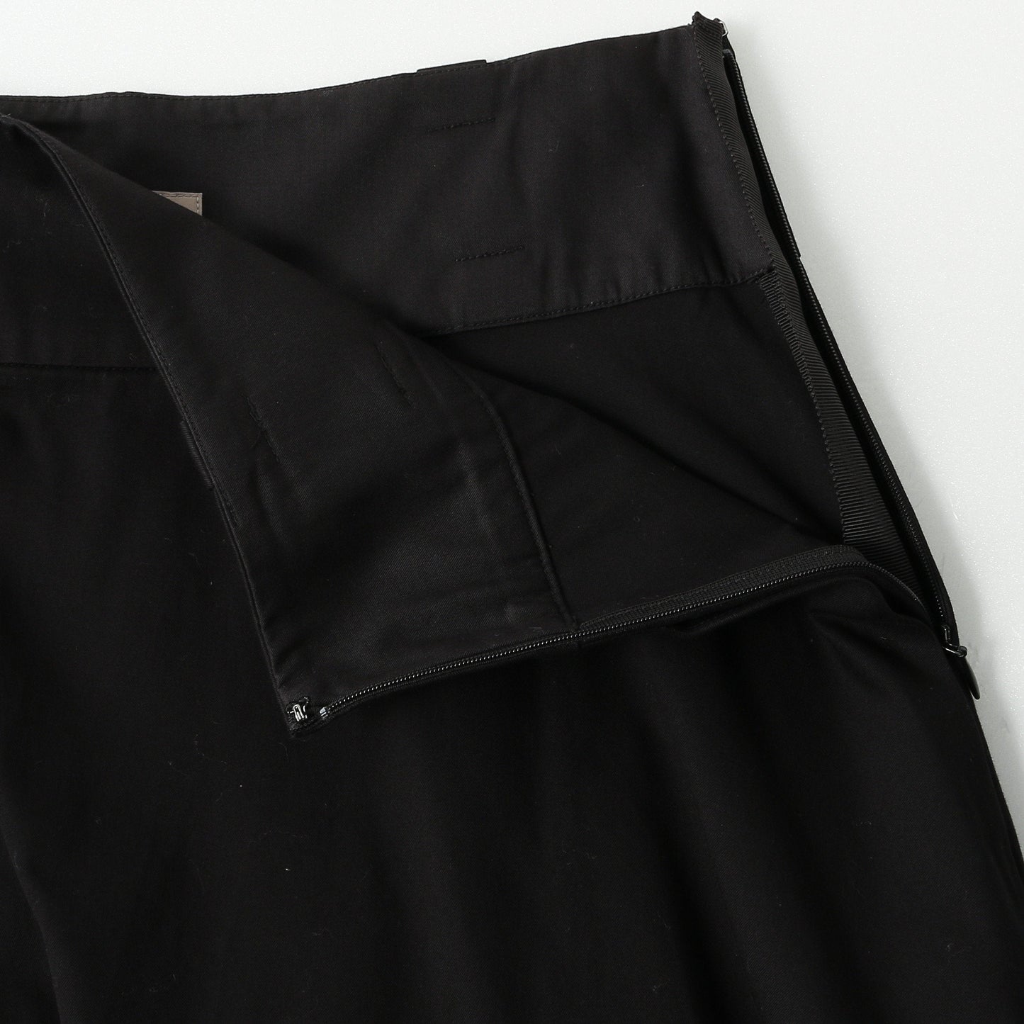 DENSE FINE COTTON TWILL SKIRT