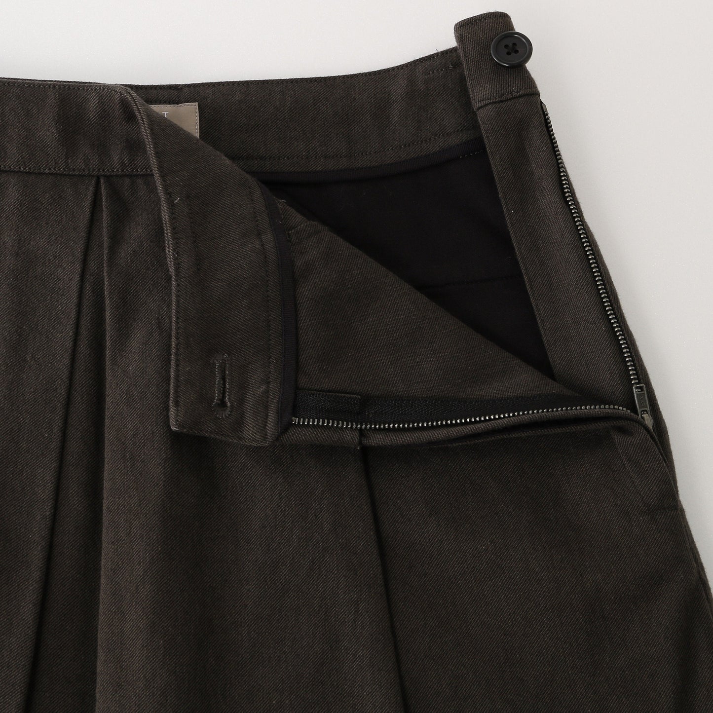 WORN COTTON TWILL SKIRT