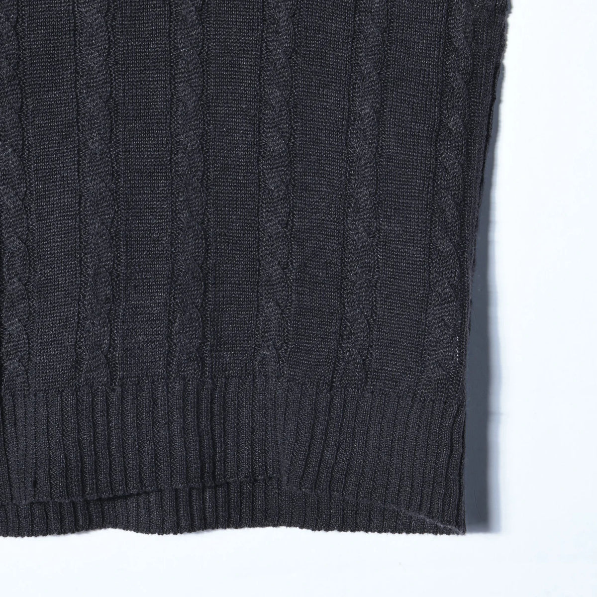 LINEN CABLE VEST KNIT