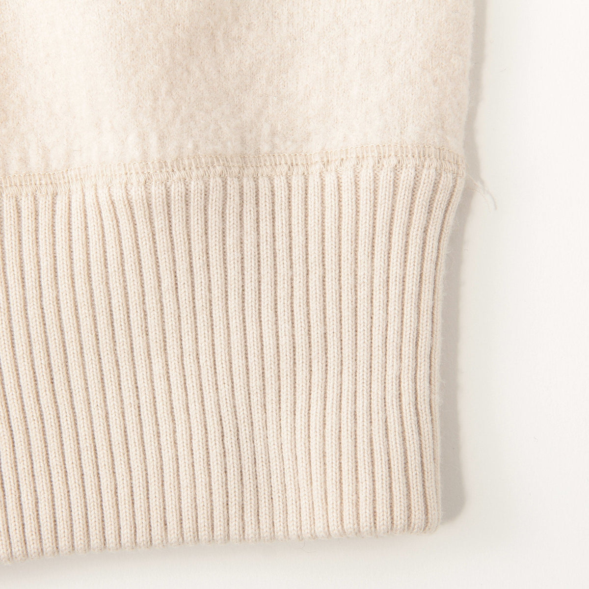 FELTED DRY WOOL KNIT