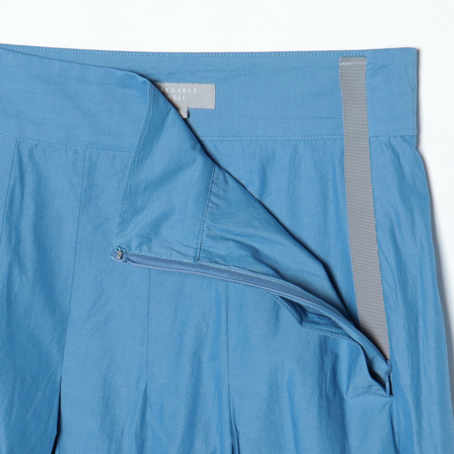 FINE COTTON CHAMBRAY SKIRT