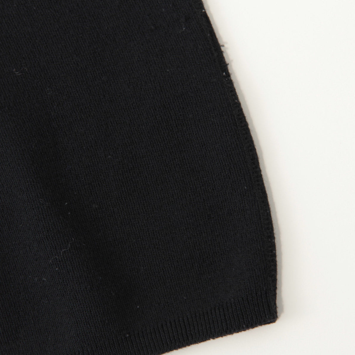 UNIFORM WOOL KNIT