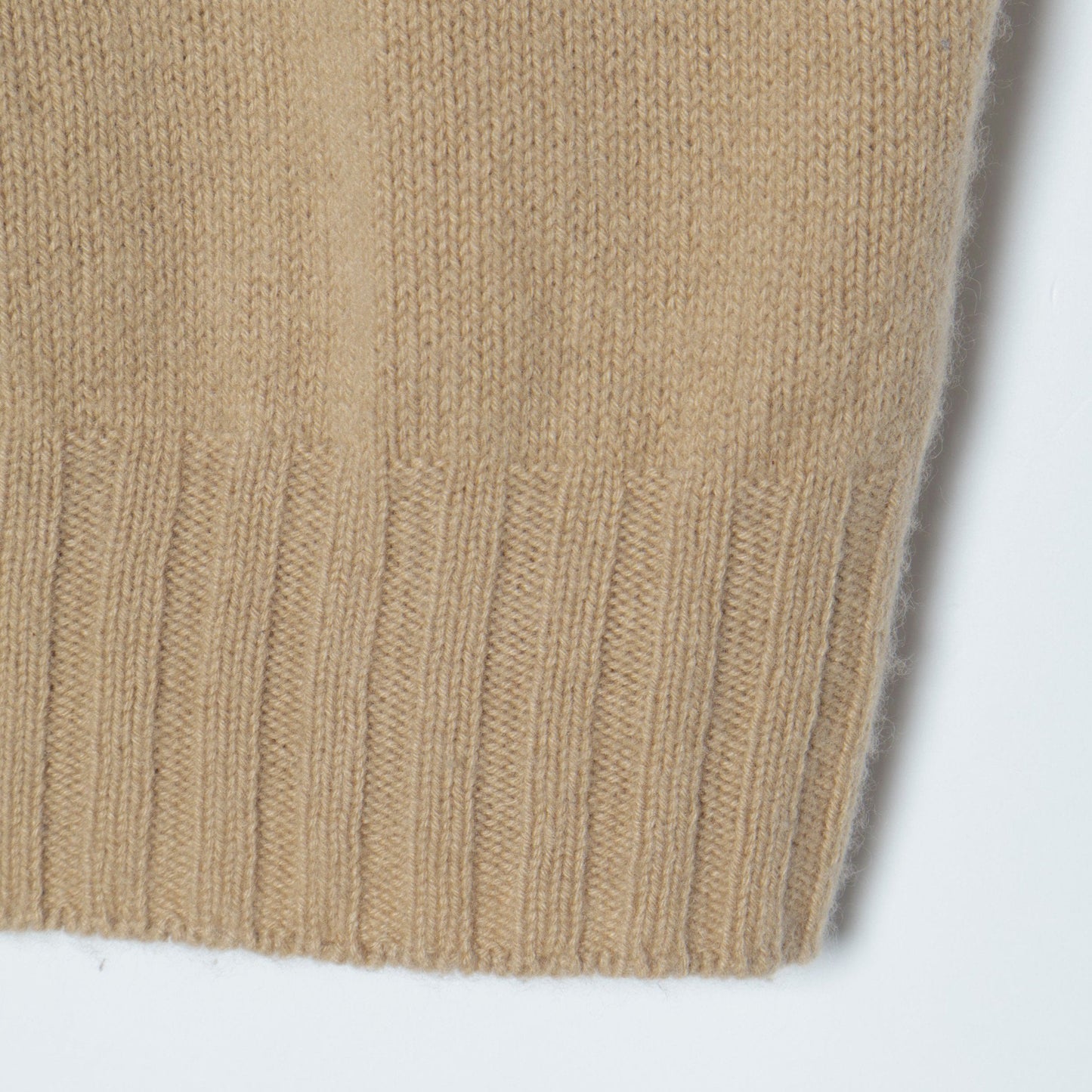 WIDE ROLL NECK KNIT