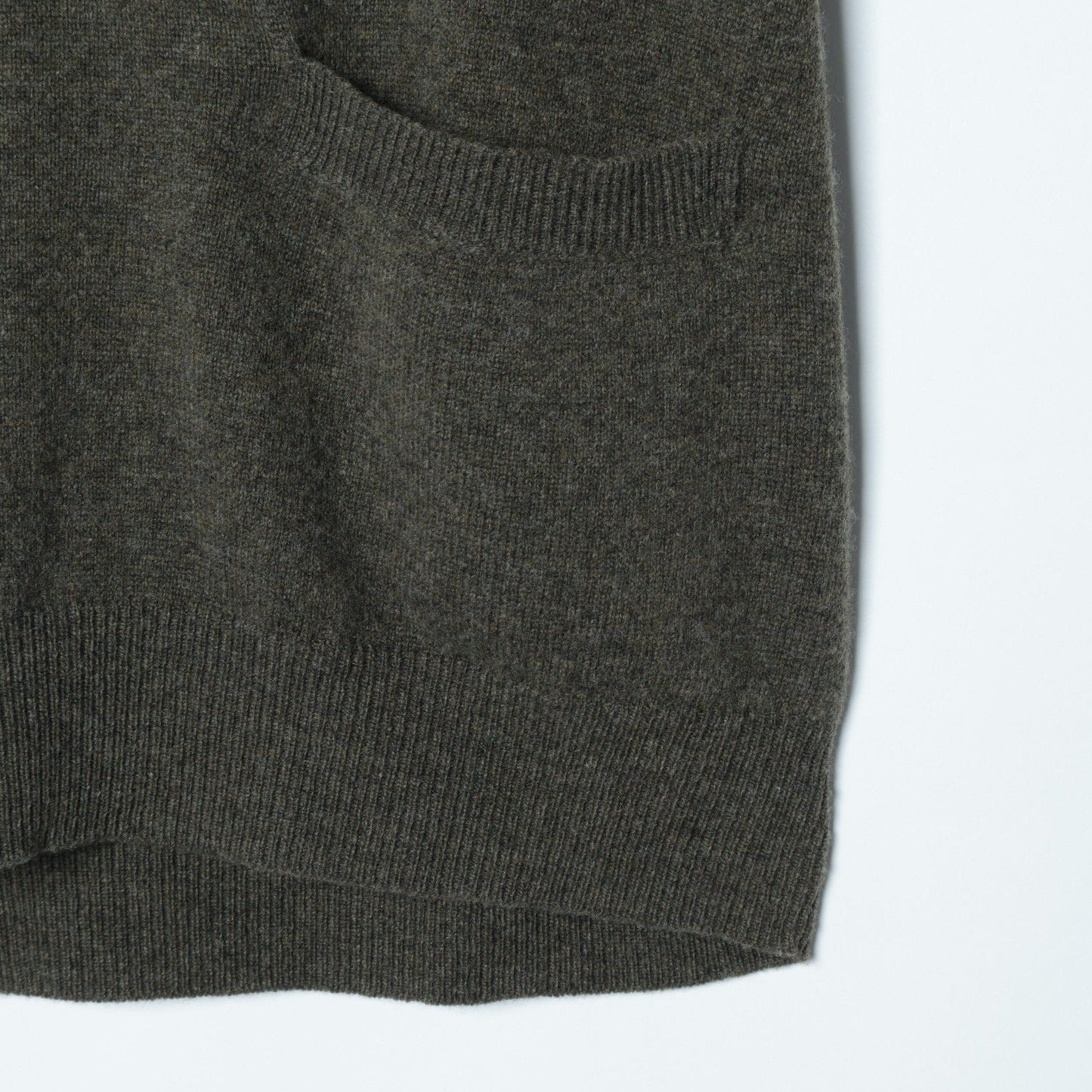POCKET SLIPOVER KNIT