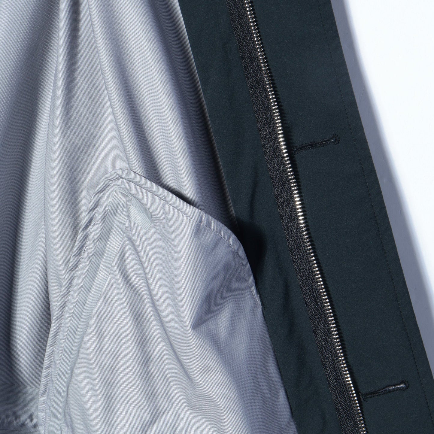 PERFORMANCE NYLON COAT