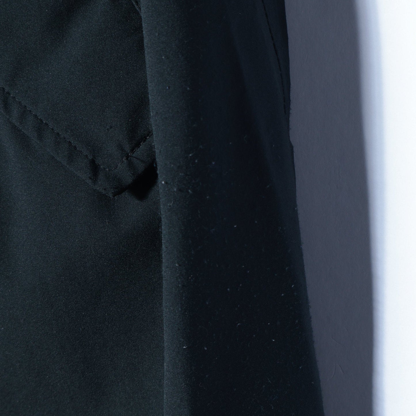 PERFORMANCE NYLON COAT