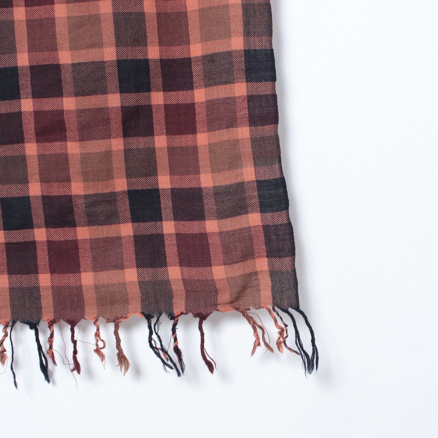 BOLD CHECK SCARF